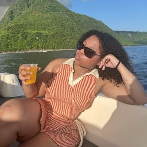 Meet your Posher, Alisa